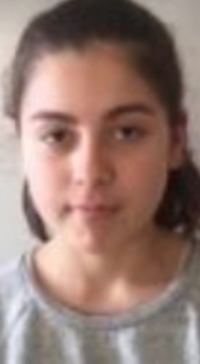 16 Yaşındaki Elif’ten 1 Aydır Haber Alınamıyor