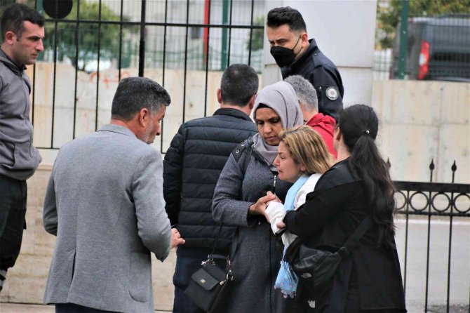 Küçük Mahra’nın Cenazesi Gözyaşları Arasında Alındı