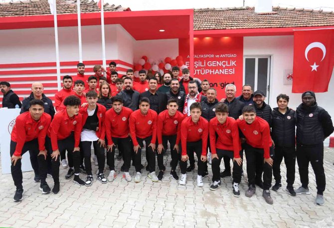Antalyaspor Ekşili Gençlik Kütüphanesi Açıldı