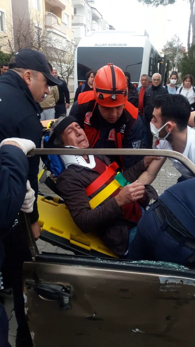 Balıkesir’de Trafik Kazası: 1 Yaralı