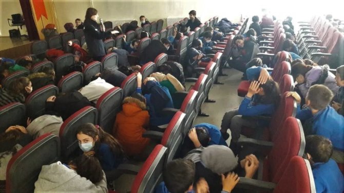 Bayburt’ta Gerçeğini Aratmayan Deprem Tatbikatı