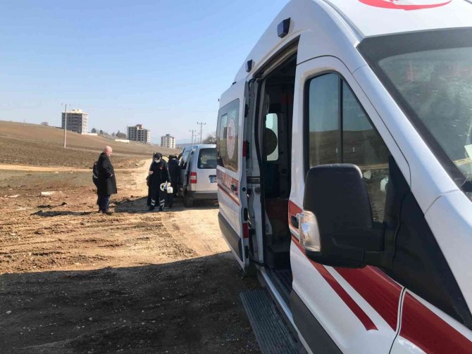Bilecik’te Anne Ve Oğlu Kazada Yaralandı