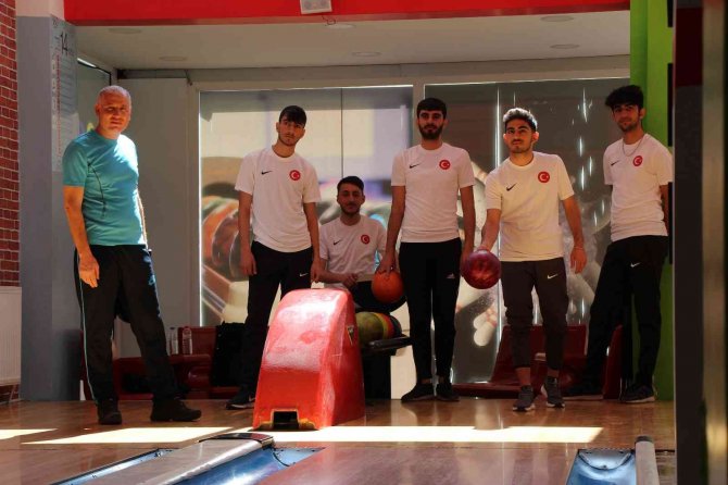 İ̇nandılar, Azmettiler, Türkiye Bowling Şampiyonu Oldular