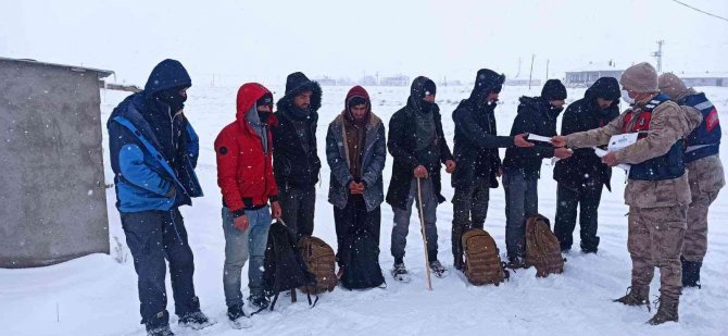 Bitlis’te 3 Ayda Bin 192 Göçmen Yakalandı