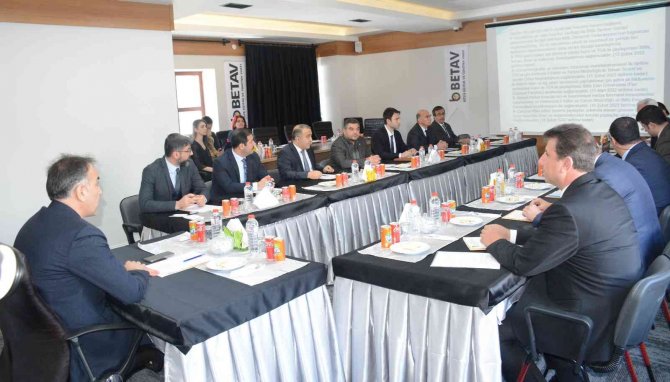 Bitlis’te ‘İ̇l Tanıtım Ve Geliştirme Kurulu Toplantısı’ Yapıldı