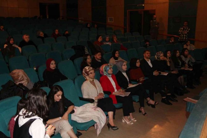 Tatvan’da ‘Diksiyon Eğitimi Atölyesi’ Kursu