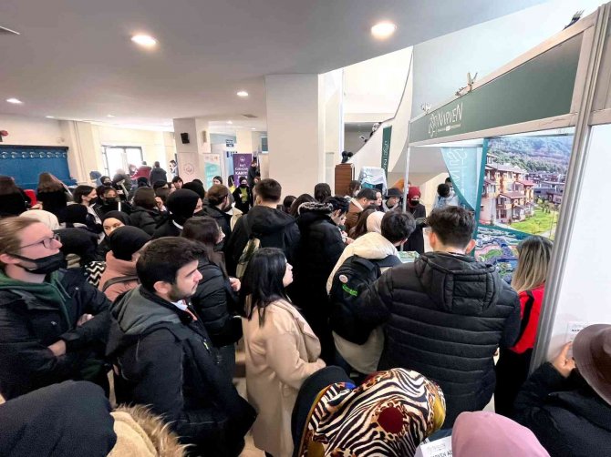 Narven Termal Kasaba’ya Batıfak’ta Yoğun İlgi