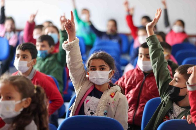 Buca Belediyesinden Çocuklara Doğa Dostu Eğitim