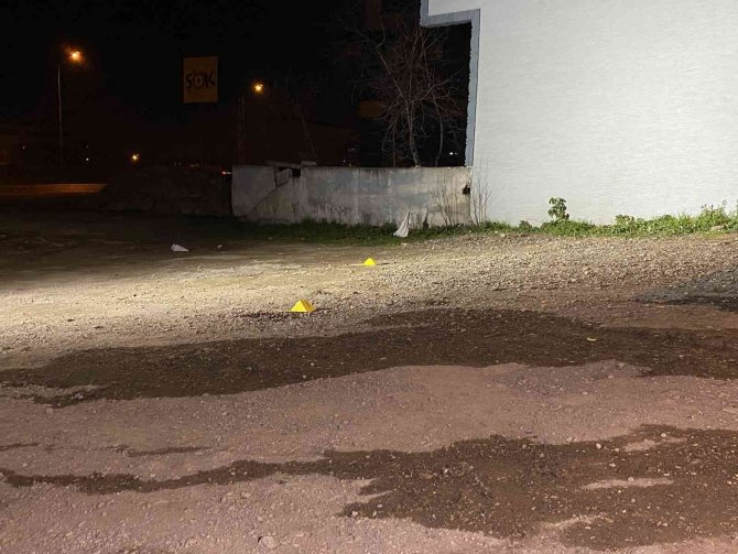 Tartıştığı Kişiyi Silahla Vuran Şahıs Polise Teslim Oldu