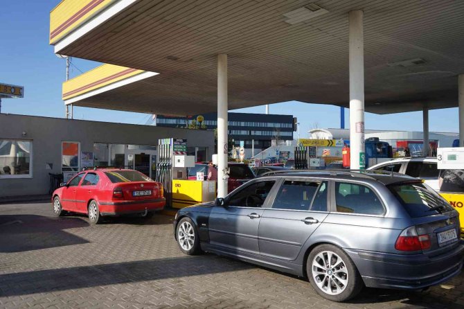 Çekya’da Akaryakıt Fiyatlarında Rekor Artış