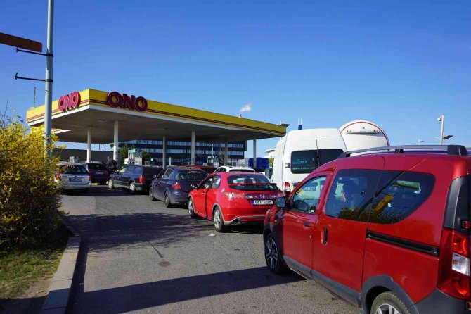 Çekya’da Akaryakıt Fiyatlarında Rekor Artış