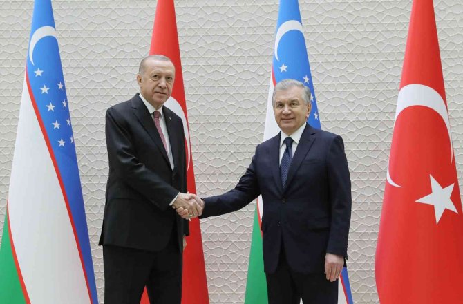 Cumhurbaşkanı Erdoğan, Özbekistan Cumhurbaşkanı Mirziyoyev İle Görüştü