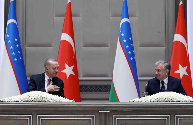 Cumhurbaşkanı Erdoğan: “Atacağımız Ortak Adımlarla Özbekistan’la Ticaret Hacmimizi 10 Milyar Dolar Seviyesine Çıkaracağız”