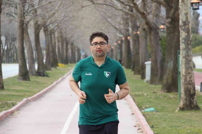 Kurduğu Takımında Forma Giyemeyince 6 Ayda 61 Kilo Verdi