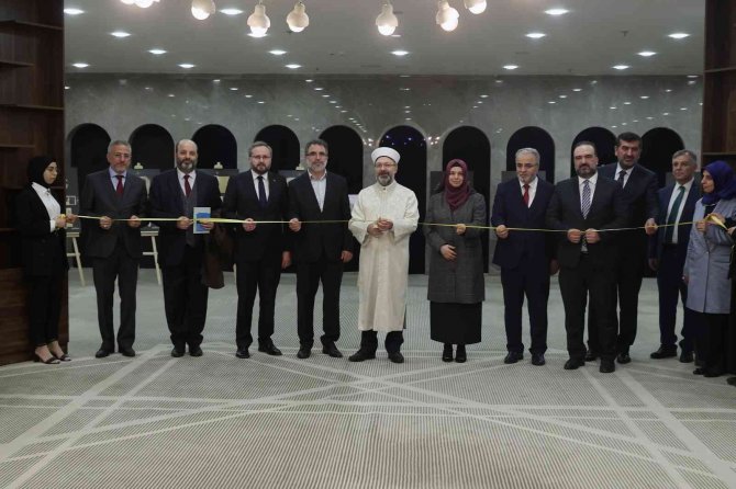 Diyanet İ̇şleri Başkanı Erbaş: “70 Bin Camimizde Kitaplığımız, Kütüphanemiz Var”