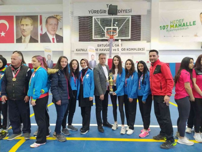 Gümüş Kupa Erzurum’a