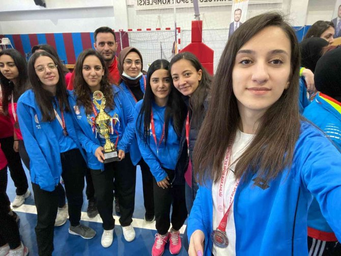 Gümüş Kupa Erzurum’a