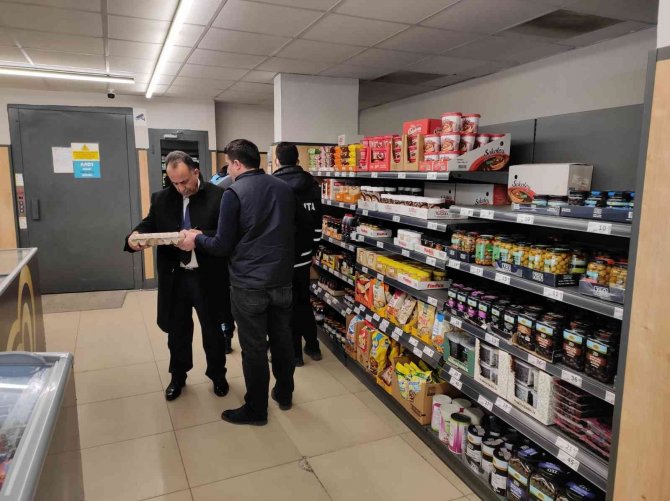 Hakkari’de Tarihi Geçmiş Ürünler İmha Edildi