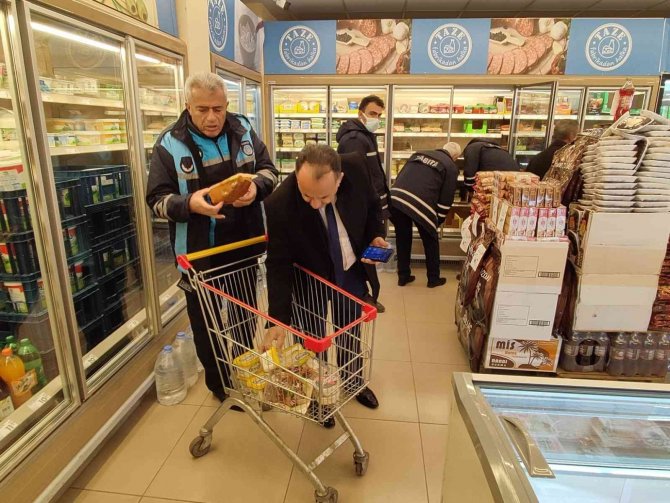 Hakkari’de Tarihi Geçmiş Ürünler İmha Edildi