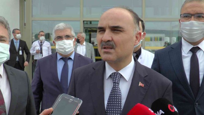 Pilavı Yiyen Zehirlendi: 250’ye Yakın Öğrenci Hastanede Gözlem Altına Alındı