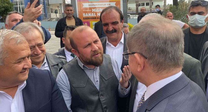 ’Terör Örgütüne Finans Sağladığı’ İddiasıyla Gözaltına Alınıp Salınan Meclis Üyesinden Davutoğlu’na: "Başkanım Gözümüz Kulağımız Sizde"