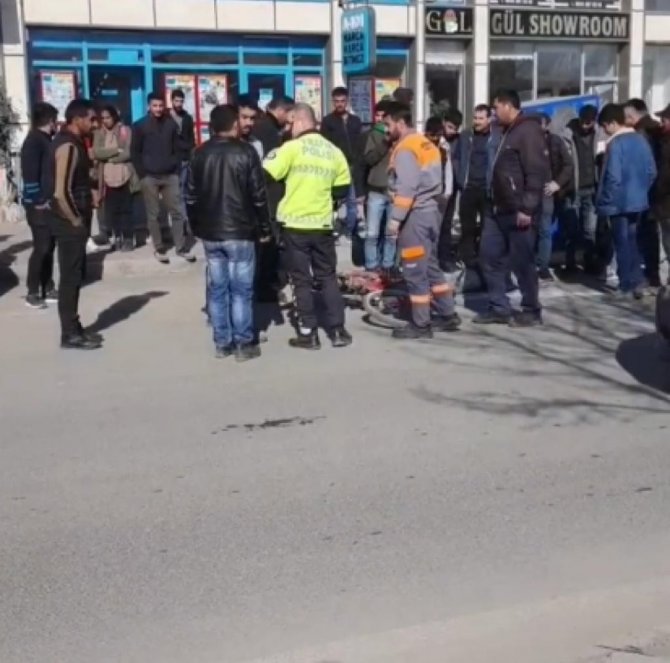 Triportörün Çarptığı Bisikletli Çocuk Yaralandı