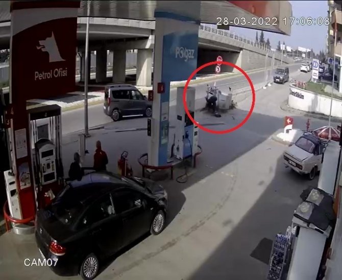 2 Kişinin Yaralandığı Motosiklet Kazası Böyle Görüntülendi