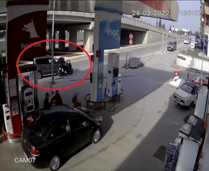2 Kişinin Yaralandığı Motosiklet Kazası Böyle Görüntülendi