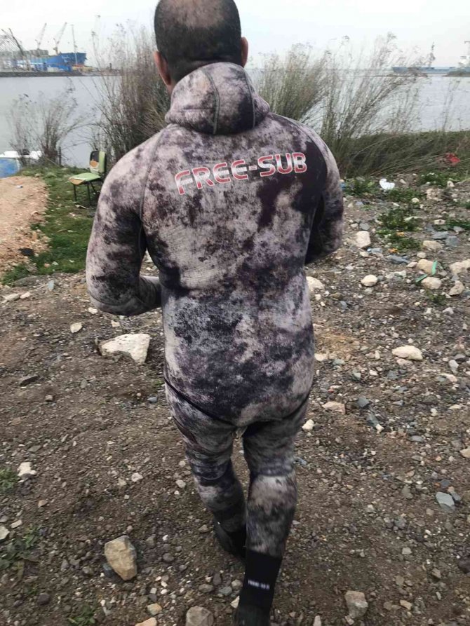 Yasak Midye Avcılarına ‘Kurbağa Adam’ Şoku
