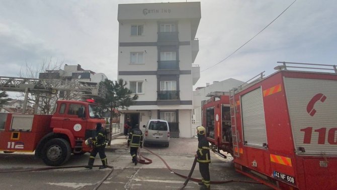 Tadilat Yapılan Çatıda Yangın Çıktı