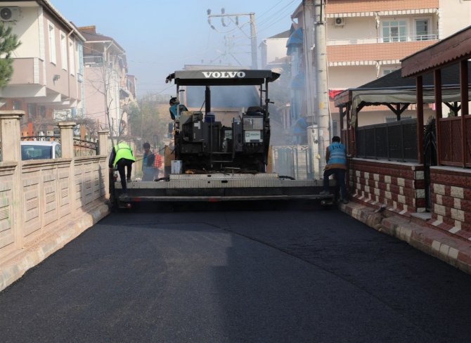 Çamlıtepe’ye Sıcak Asfalt Yapıldı