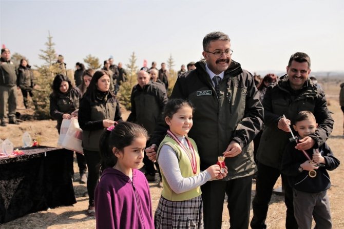 Kütahya’da Dereceye Giren Öğrenciler Ödüllendirildi