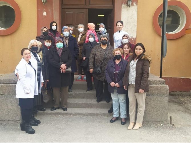 Muhtar Mahallesindeki Kadınları Ketem’e Taşıdı