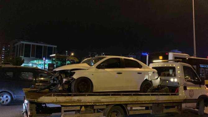 İ̇stanbul Maltepe’de Feci Kaza: 6 Yaralı