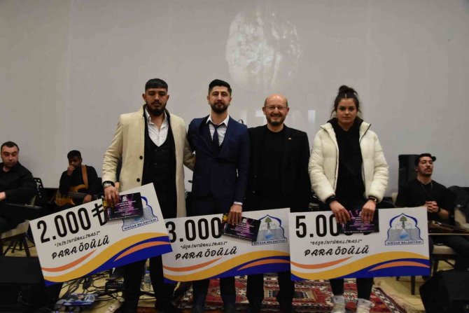 Niksar’da "Altın Ceviz Ses Yarışması" Finali Yapıldı