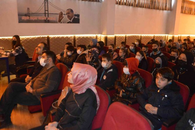 Öğrencilere Mesleklerini Tanıttılar