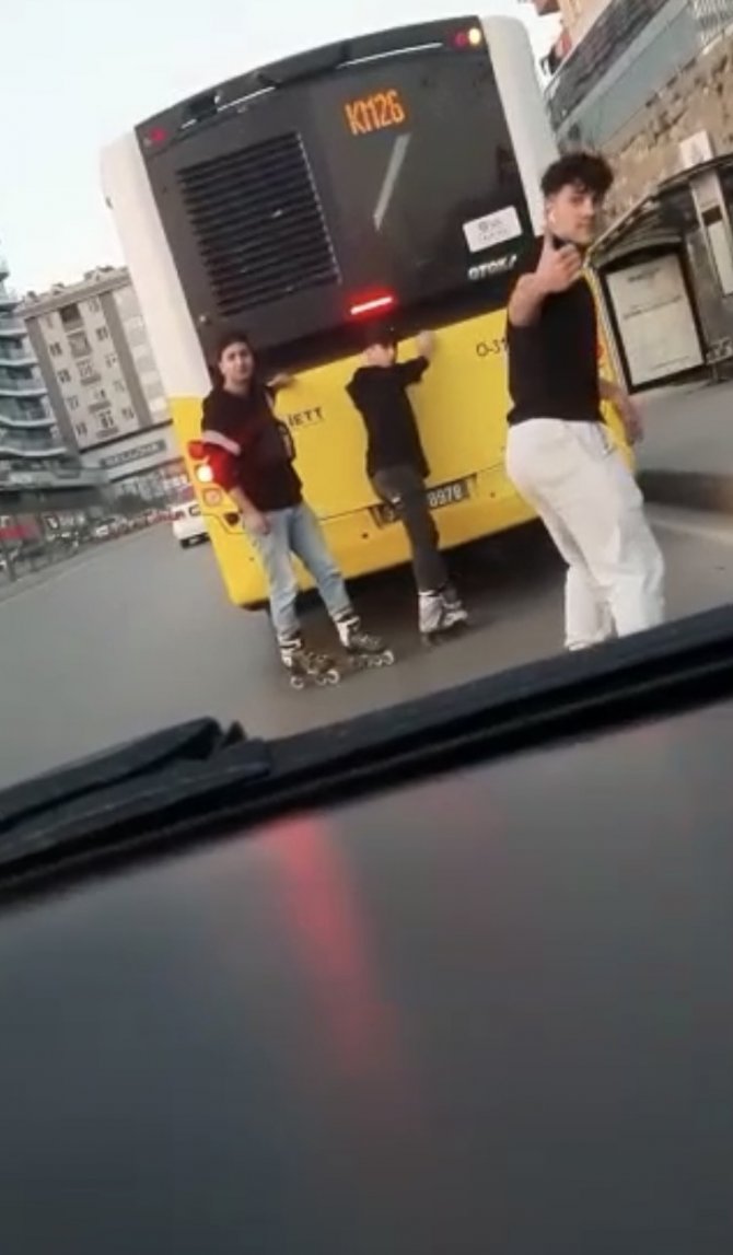 Kartal’da Gençlerin Patenle Tehlikeli Yolculuğu Kamerada