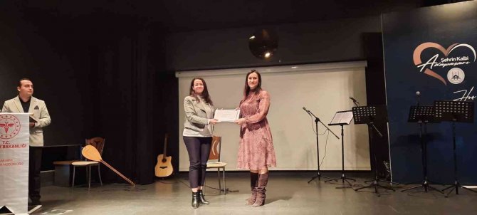 Bipolar Rahatsızlıklara Dikkat Çektiler