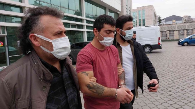 Mezbahada Tartıştığı İş Arkadaşını Bıçakla Öldürdü