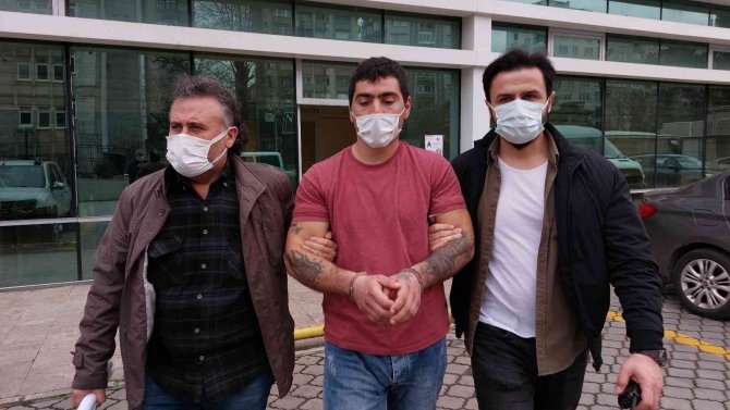 Mezbahada Tartıştığı İş Arkadaşını Bıçakla Öldürdü