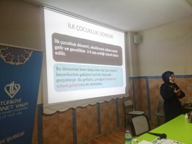 Simav’da Kur’an Kursu Öğreticilerine Seminer