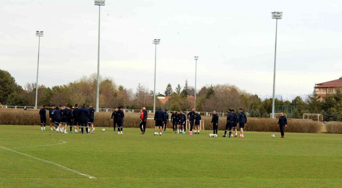 Kayserispor, Fenerbahçe Maçına Hazırlanıyor