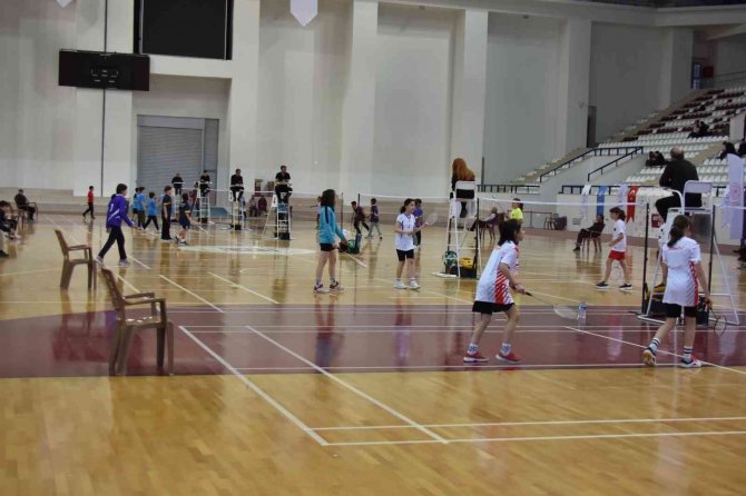 Türkiye Badminton Şampiyonası Başladı