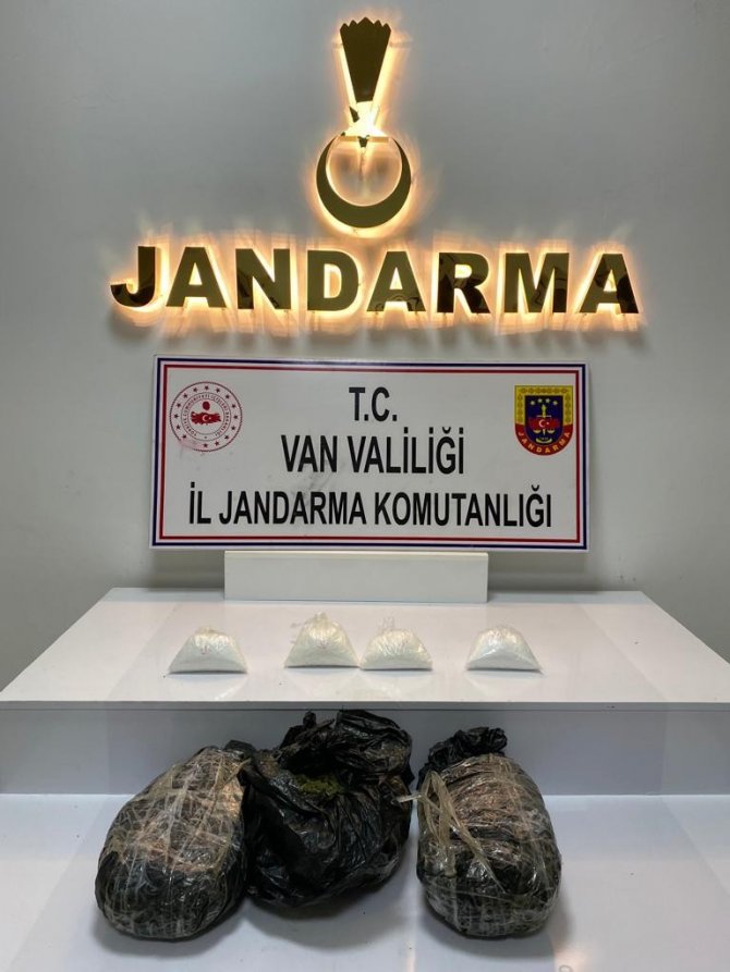 Başkale’de Uyuşturucu Madde Ele Geçirildi