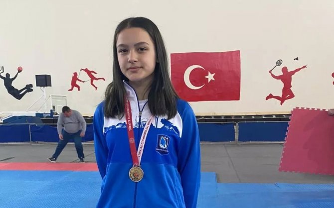 Yunusemreli Tekvandoculardan 5 Madalya
