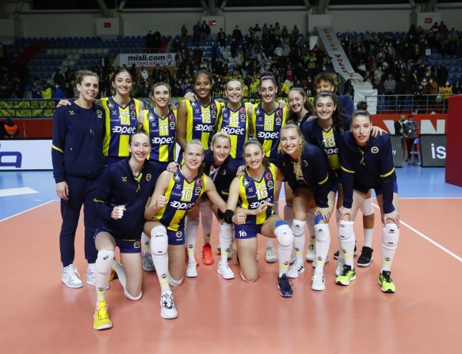 Cev Şampiyonlar Ligi’nde Türk Derbisi Zamanı