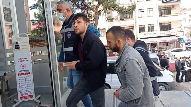 Rögar Kapağı Hırsızları Tutuklandı