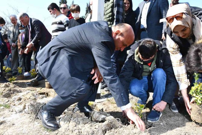“Yaşayan Kütüphane” Törenle Açıldı