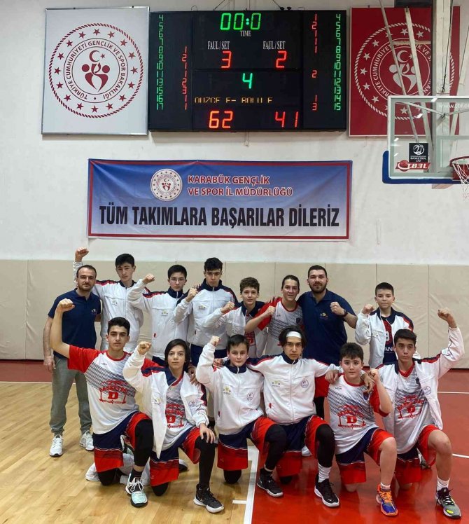 Anadolu Yıldızlar Liginde Düzce Çeyrek Finalde