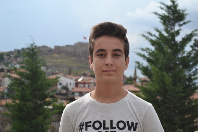 Ağabey Sabah İşe Gitmeyen Kardeşini Evde Ölü Buldu